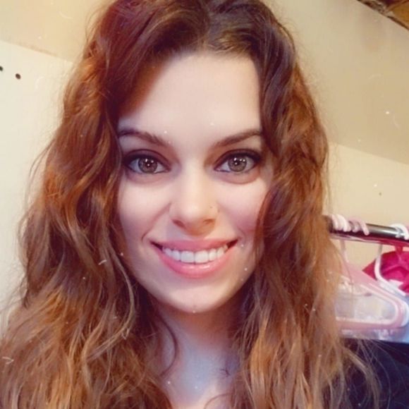 Meet your Posher, Jessica - Picture 1 of 1